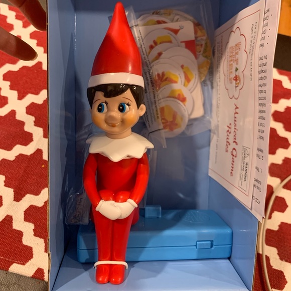 The Elf on the shelf musical game $25 New - Picture 3 of 4